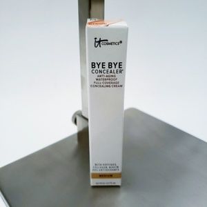 It Cosmetics | Bye Bye Concealer in Medium   